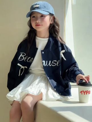 #高品质童装 #潮酷穿搭 #外套穿搭 #谁穿谁好看系列 #女童外套