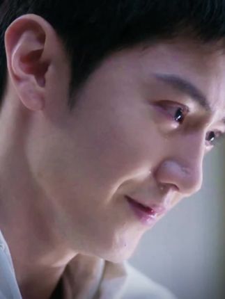 是啊,那个意气风发的阿瓒已经永远的留在东国了 #虐心片段 #陈哲远 #李瓒 #英寡 #心碎的声音