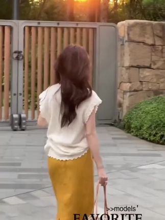 #夏季穿搭 #夏天该有的样子 #高级感穿搭 #初夏的味道 #今日分享