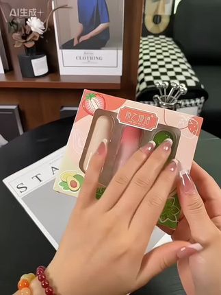 这个冬天嘴巴不再干裂起皮了!我最近发现了一款超好用的润唇膏,真的是拯救了我这个冬天。它不仅能有效防止干裂起皮,还能滋养嘴唇,让双唇更加水润饱满,强烈推荐给大家!