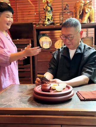 不管你长的再帅再美,只要嘴里有味。那完全白费