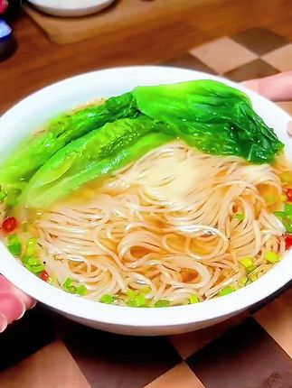 铁棍山药龙须面#抖音美食创作者 #美食 #太香啦 #铁棍山药刀削面 #抖音美食分享
