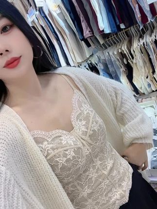 #高级感穿搭 #高级感#蕾丝吊带美背