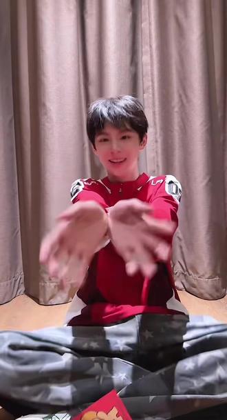 思罕的妹妹头好可爱!#陈思罕