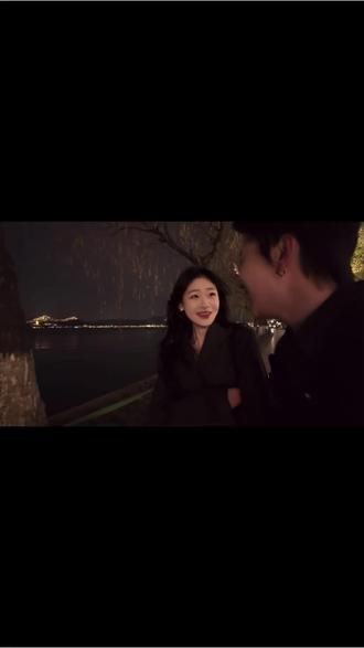 看完 #恋雪纪2 才懂,爱从来不是非要走到最后,而是在有限的时光里,无限地爱过,明明知道会分开 也要大胆去付出真心!#爱来了别错过