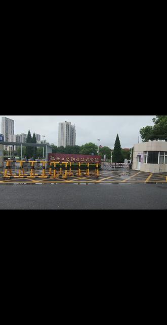 江西工业职业技术学院青山湖校区一镜到底,大家可以关注一下#江西工业职业技术学院 #2026年高考#高考志愿填报