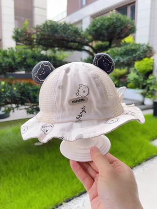 夏日炎炎,给宝贝戴上小熊防晒帽,不仅时尚可爱还能遮阳防晒 夏天出门一定要给宝宝戴好防晒帽,小熊遮阳帽真的太可爱了,帽围可调节适合40-48.5cm头围的宝宝,网格设计透气舒适,给宝宝带来清爽的夏日体验,材质亲肤柔软,宝宝戴上超喜欢#婴儿帽子 #宝宝帽子 #宝宝防晒帽 #人类幼崽 #宝宝穿搭