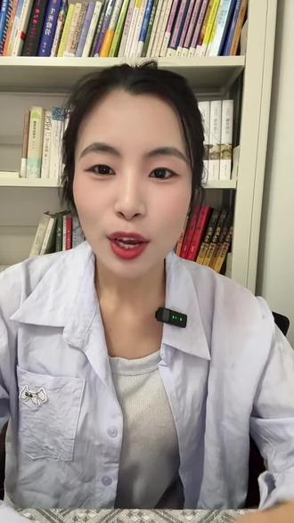 为什么我们会说,月子之仇,不共戴天?因为那是一个女人最脆弱的时候,如果丈夫和家庭不能给女性足够的支持和支撑,是会让妻子记很久的。生孩子从来不是妈妈一个人的事,而是整个家族系统的事#心理学 #夫妻关系 #家庭关系 #月子之仇