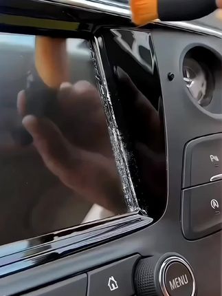 #内饰除尘毛刷 我的抖音新品上线啦!这款可是汽车内饰的清洁利器哦!采用子母掸的设计,软毛刷可以轻松清洁空调出风口,还可以清洁车内缝隙。材质选择优质塑料,不仅清洁效果好,还方便实用!#汽车用品 #有车必备 #除尘毛刷