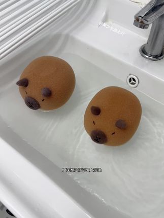 这个卡皮巴拉起泡器真的好可爱啊,小朋友用这个洗澡边洗边玩贼高兴#提升幸福感好物 #起泡器 #洗澡玩具 #沐浴球