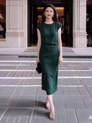 #时尚大气 #新款连衣裙 #时尚连衣裙 #高档女士连裙 #遮肚子藏肉显瘦连衣裙