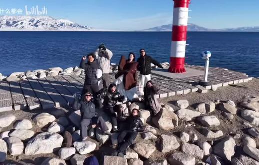 "我所理解的生活 就是 爱人朋友都在一起"#阿哲和倩怡 4个小时的vlog怎么这么短🥹这一段我看了五遍 看见别人幸福我也想哭 爱真是一个动词