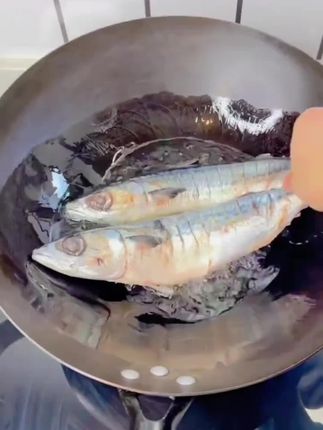 新鲜深海鲐鲅鱼~新鲜捕捞,原产地直发~鲅鱼肉质细嫩,拿回家可以红烧包饺子或者下锅煎,鲜嫩可口,香气十足,老人小孩都爱吃#鲅鱼 #深海鱼 #香煎深海鱼  #家庭美食 #营养美味