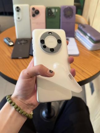 沃趣!终于集齐热门型号#这个手机壳真的长在我心巴上了