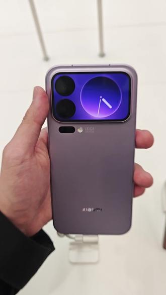 小米17Pro系列背屏玩法 不知道?→看这里👀!!
跟着我,带你玩转17Pro系列背屏
#小米17 #小米17pro #小米17系列