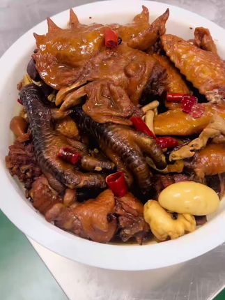 家乡美食保质保量保售后👌 #怀远烧全鸡 #怀远美食 #食材新鲜才是硬道理 #小姥爷纯手工酱豆 #快来一起尝个鲜