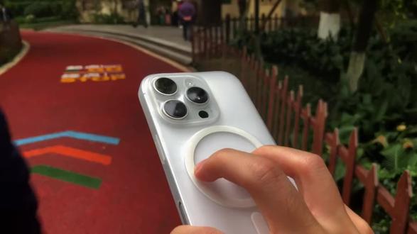 现在入手更划算!免费赠送青青调色课程和飓风相机永久版!学习了青青调色课程能能拍出电影感画面!#影视飓风 #摄影技巧 #飓风相机 #达芬奇调色 #tim