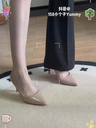 喜欢穿裸色红底高跟鞋又老是磨脚挤脚都去看一下这双 #高跟鞋 #裸色高跟鞋 #红底高跟鞋 #御姐风细跟高跟鞋太绝了 #创作灵感