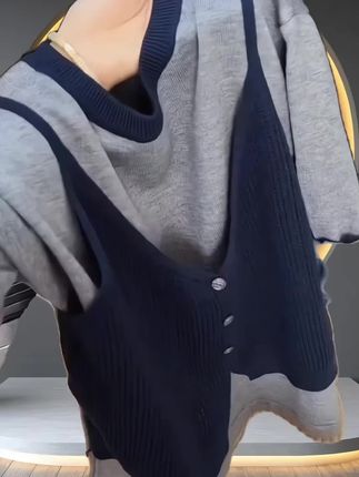 韩系长袖圆领单排扣拼色灰色假两件女2025早秋简约时尚百搭针织衫#韩系穿搭 #假两件针织衫 #时尚百搭好看又实惠 #洋气减龄遮肉显瘦