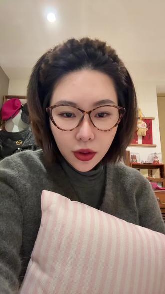 5A代言费记得给我打一下@Aaaaapple嗝唔儿果@赵露思 你不说话我就当你答应了 #赵露思