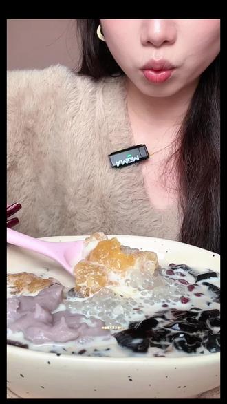 卷疯了~限时免费加木薯!糯叽叽吃到爽!
#糯叽叽 #书亦烧仙草新品 #木薯 #奶茶一杯快乐加倍 #甜品治愈一切