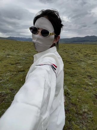 #分享照片 #墨镜一戴谁也不爱