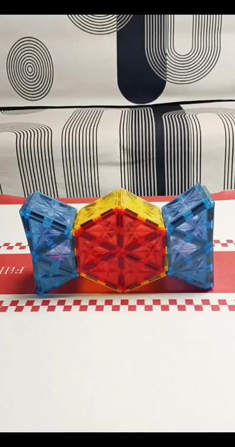 圣诞篇-挑战磁力片的34/100种搭建玩法-磁力片圣诞糖果教程#磁力片 #玩具 #圣诞节糖果 #磁力片创意拼搭 #童年无限磁力片