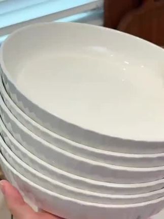 这个价我以为是到手一个,没想到是给我发6个,真的太划算了!还是8英寸的,纯白色的设计高级又好看,加高加深的装点汤汤水水都没问题,闭眼入!#盘子 #餐具 #餐盘轻奢高级感