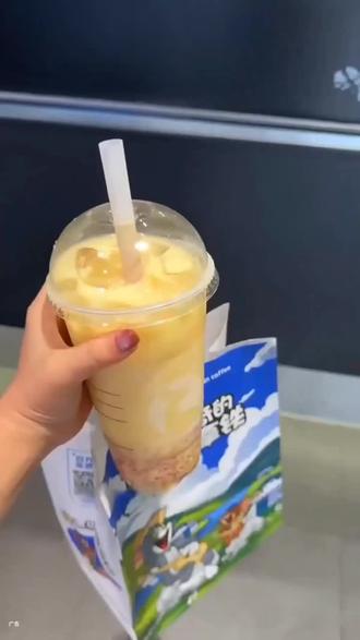 #瑞幸咖啡 珞珈樱花拿铁现在3.4折优惠,一杯才11.9,赶紧来品尝吧