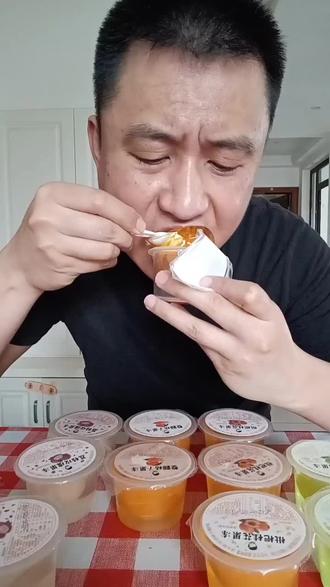 整个水果在里面的果冻,能不好吃吗?#果冻 #好吃不贵 #吃货日常