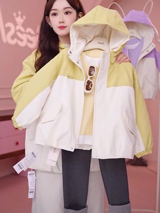 童装冲锋衣女童秋冬新中童女孩宝宝儿童运动拼接撞色休闲外套#高品质童装 #每日童装穿搭分享 #童装搭配 #秋季穿搭 #潮童穿搭