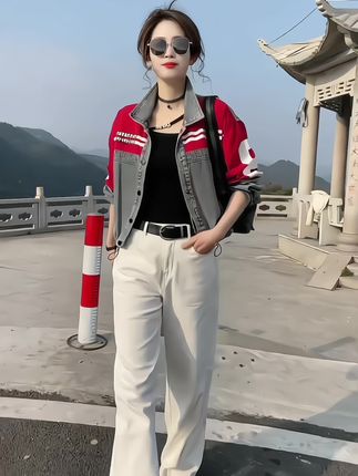 #初秋一周不重样穿搭 #时尚牛仔外套 #减龄显瘦穿搭 #气质牛仔上衣 #高级感穿搭
