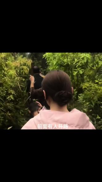 每年清明限时节目
华南F3之找祖宗
太公太奶你们在哪。#华南f3 #清明节 #扫墓 #广西人祭祖拜山有多拼 #太公太奶你在哪