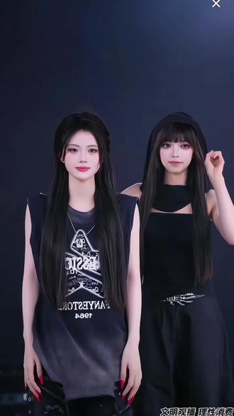 我的鱼儿好姐姐 每天都有新舞新妆造🥺#sk鱼儿 #sk汇金泉989 #库卡一 #sk团播 #女团直播