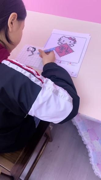 赣县的拼豆大军们快来呀~#拼豆 #DIY #180大帅哥 #绘画