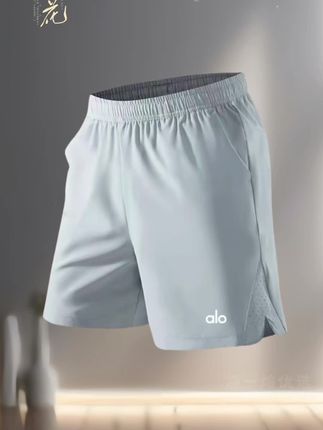 #无限回购的宝藏单品 #夏季穿搭 #简约大气 #短裤穿搭 #冰丝短裤