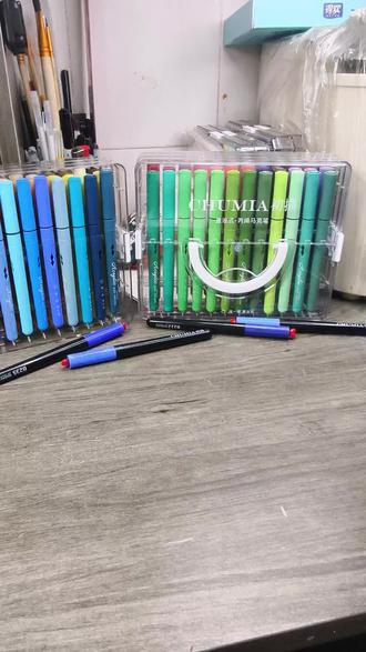 云与海~保姆级教程上来啦,我真的没有水视频,听我狡辩(尔康手)~
笔:初描
纸:全棉中粗纹#治愈系@DOU+小助手 #跟着抖音学画画#青年创作者成长计划#真实生活分享计划