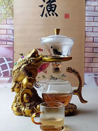 #玻璃茶具 #懒人泡茶器 #自动磁吸茶具套装 #简约高档 #召唤茶友 @DOU+小助手 @DOU+上热门