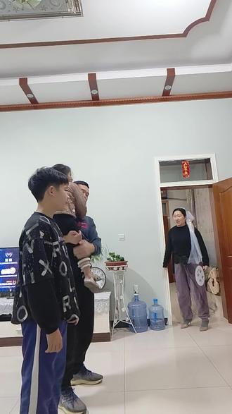 有人偷了我三块水果蛋挞