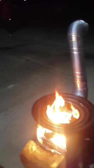 新年快乐(´・ω・ʃƪ)🧨
放烟花,烤火,陪陪家人,这或许就是过年的意义