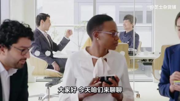 以太坊创始人Vitalik 人生时间线 #抖音创作伙伴计划 #创作者中心 #创作灵感
1994
出生于俄罗斯,后移民加拿大。
2006
12岁用C++写小游戏,编程天赋初显。
2011
17岁接触比特币,开始研究区块链;
与人创办《比特币杂志》,担任首席撰稿人。
2013
进入滑铁卢大学,8个月后退学全心做区块链;
年末发布以太坊白皮书,提出智能合约公链构想。
2014
拿到10万美元奖学金启动以太坊;
发布黄皮书,定义EVM;
众筹募资约1800万美元;
举办首届开发者大会。
2015
以太坊主网正式上线。
2016
发布生产版Homestead;
DAO被攻击后硬分叉,分出ETH与ETC。
2017
完成拜占庭升级,为以太坊2.0铺路。
2022
完成合并,从PoW转PoS,能耗大幅下降。
2025
以太坊成为DeFi、NFT核心底层,被主流机构认可。
从天才少年到区块链教父,
Vitalik用一纸白皮书,
重新定义了整个区块链世界。
#以太坊 #区块链