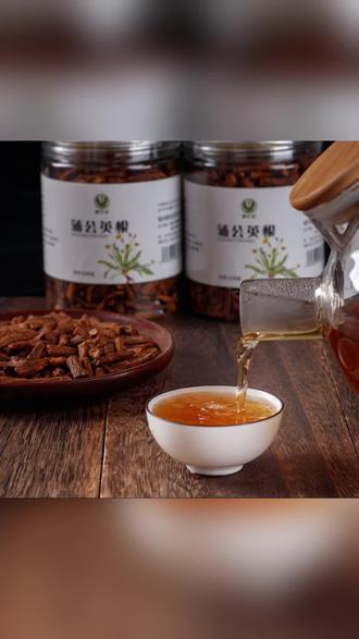 鹏安堂蒲公英根500克罐装茶叶婆婆丁带根泡水泡茶喝蒲公英根茶 经常熬夜的朋友们一定要试试这个蒲公英根茶,它可是咱们的好搭档,平时工作压力大,经常加班熬夜,来上一杯蒲公英根茶,口感清香微苦,回味甘甜,让你瞬间元气满满。而且它的茶汤清澈透亮,叶底嫩绿鲜活,看着就让人心情愉悦,每天一杯,好处多多,赶紧安排起来吧!