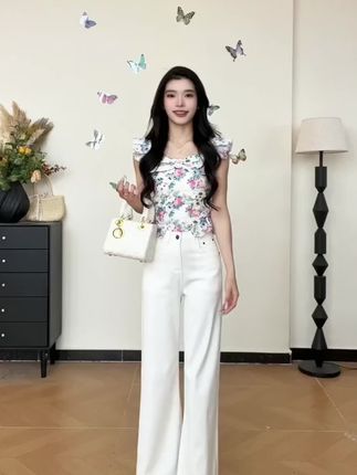 乔栈白色莱赛尔天丝喇叭阔腿牛仔裤女早秋爆款高腰宽松垂感拖地裤#宽松#高腰#阔腿#休闲#百搭