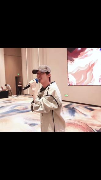 发和中了五个六的男人#TF家族#时代少年团 #丁程鑫 #TF家族五代 #余政霖