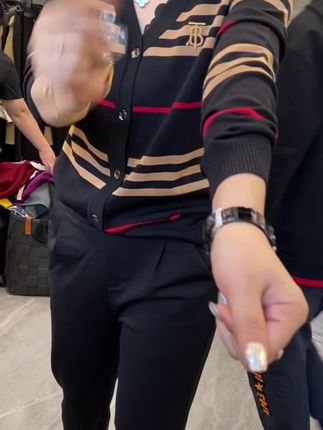 #女装实力派 #让你锦上添花 #美不美我说了算 #年轻不一样穿搭