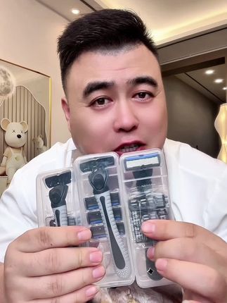 #手动剃须刀#6层刀片剃须刀 主打一个干净利落#实用好物 #男士必备 #剃须刀