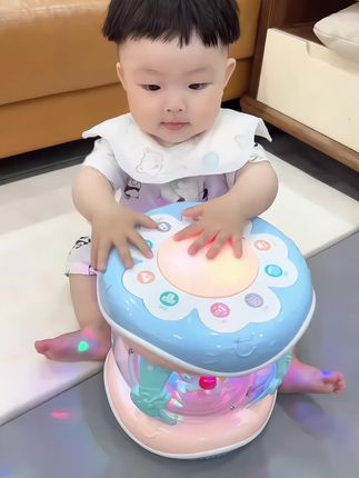 #我要上热门 5个月宝宝就可以安排这个拍拍鼓玩具了~天天都要拍,可喜欢玩了!边玩边学早教知识~#哄娃神器#早教玩具 #早教益智 #宝宝玩具