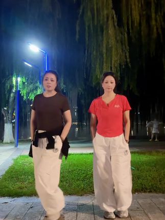 身心愉悦的调调😀😀配上这小步伐#最佳搭档 @小飞