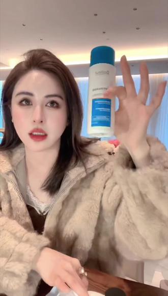 #热门话题 Bailleul﹝巴约尔﹞防脱洗发水 养发清爽#头发蓬松显脸小 #防脱洗发水 #气质这一块拿捏死死的 #好物推荐🔥