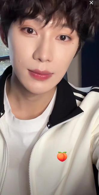 2.6吴添豪直播录屏
今日直播重点
见面会准备了惊喜,#太奶4 大年初一上
#声声陷入 年后上,会有#太奶5
#吴添豪#直播录屏